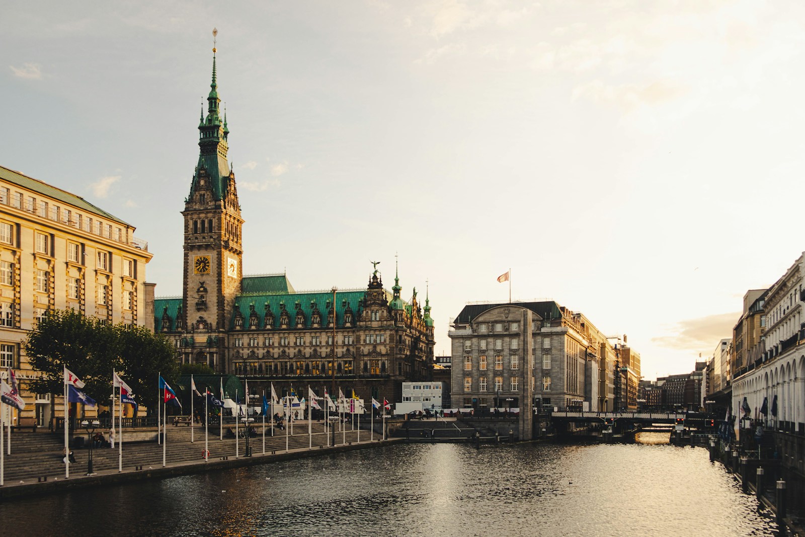 Move with Confidence: Your Complete Guide to Moving Service Hamburg